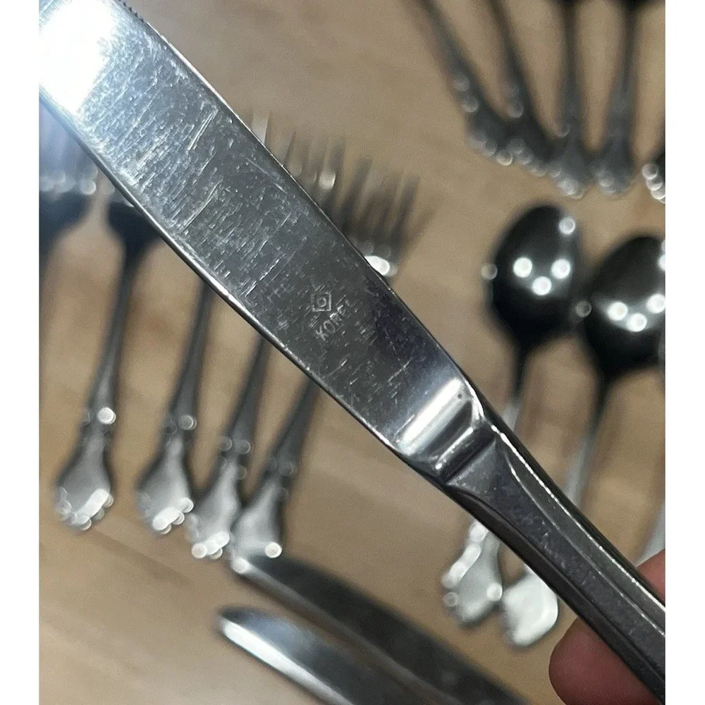Flatware Oneida Phoenix-Northland Stainless Korea, 28 Pieces Forks Spoons Knives